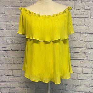 Naked Zebra Off the Shoulder Sunny Yellow Pleated Ruffle Blouse Size M